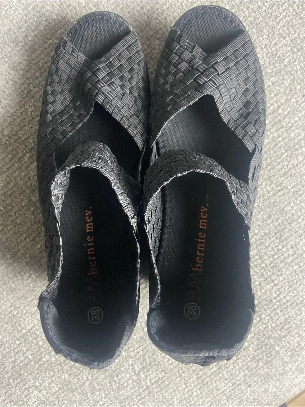 bernie mev. Black Woven Slip-On wedges size 7.5